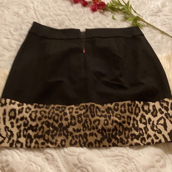 BANANA REPUBLIC SKIRT SIZE 4 - Picture 3 of 5